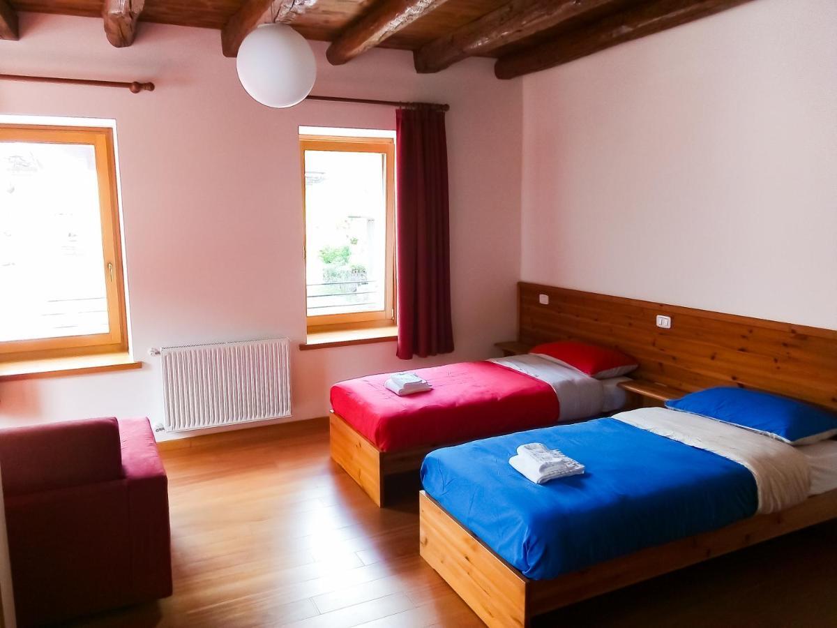 La Casa Del Popolo Hotell Prato Carnico Exteriör bild