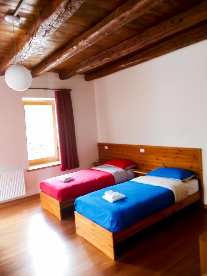 La Casa Del Popolo Hotell Prato Carnico Exteriör bild